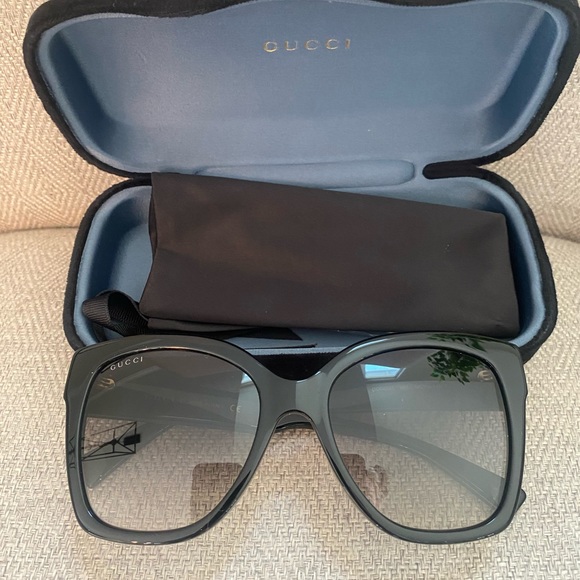 Gucci 54mm Square Sunglasses - Picture 4 of 4